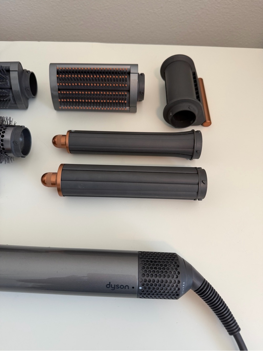 Dyson Airwrap Multi-Styler - Picture 4 of 6